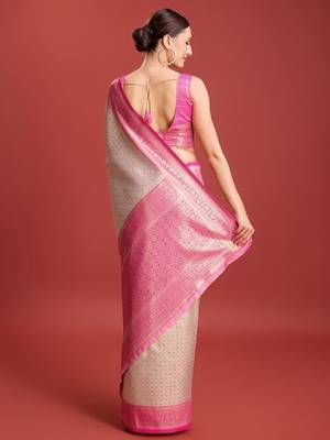 Geometric woven design zari kanjeevaram saree 2
