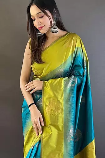 Woven design zari kanjeevaram saree