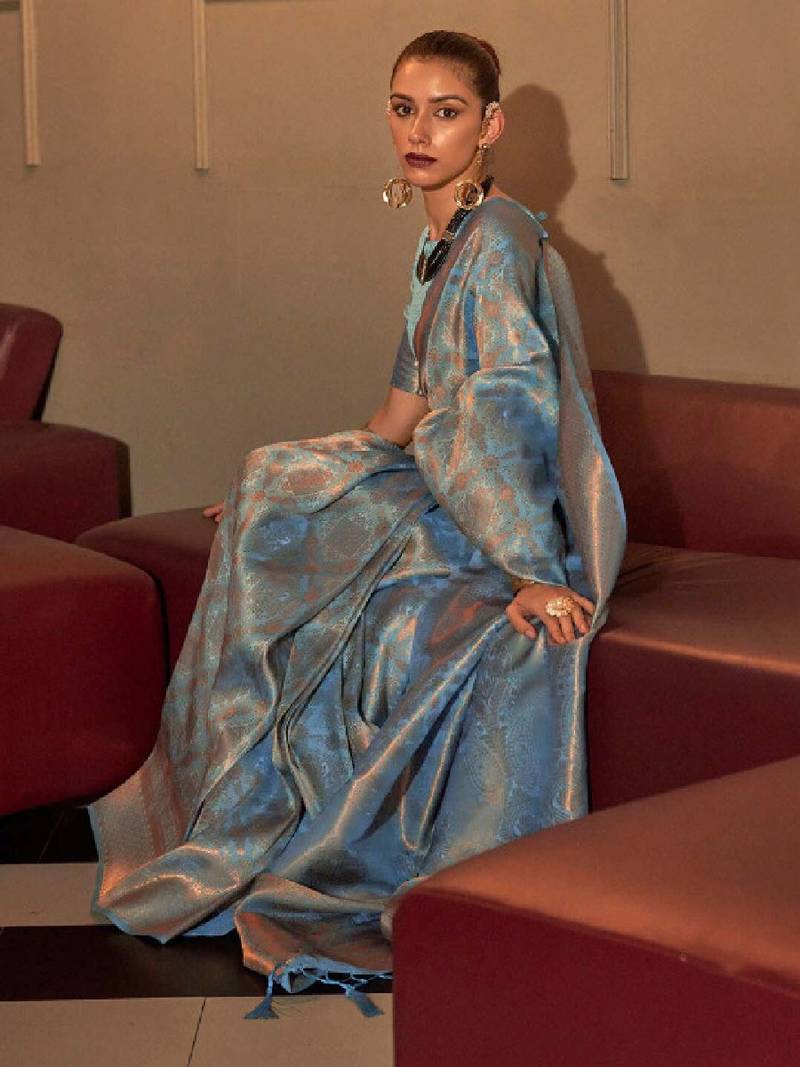 Woven design zari silk blend kanjeevaram sarees