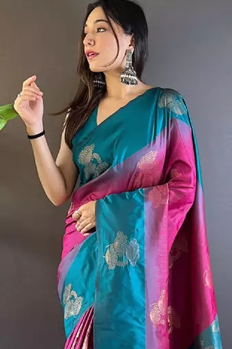 Woven design zari kanjeevaram saree