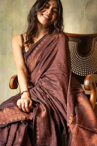 Woven design zari kanjeevaram sarees