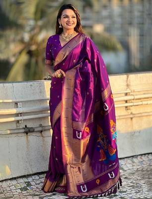 Ethnic motifs woven design kanjeevaram saree 1