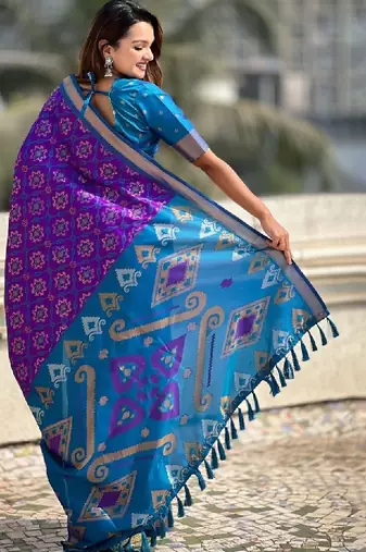 Woven design zari kanjeevaram saree