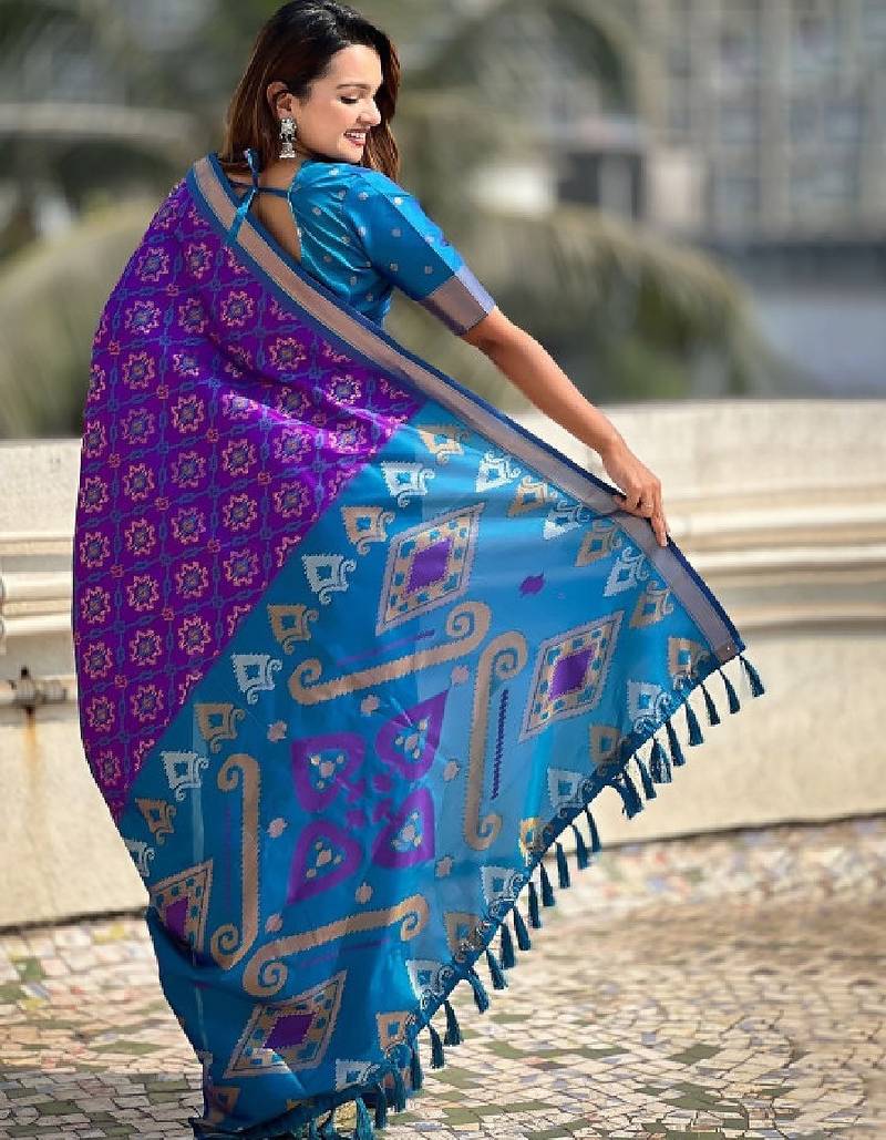 Woven design zari kanjeevaram saree
