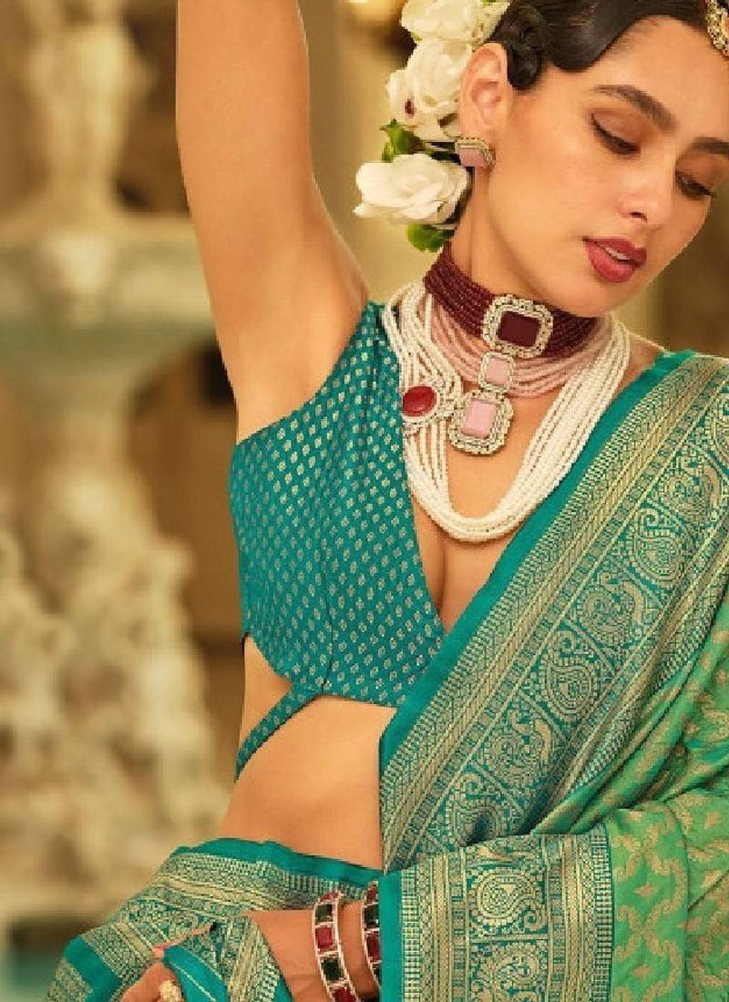 Woven design zari kanjeevaram saree
