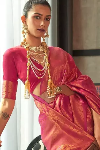 Woven design zari silk blend kanjeevaram saree