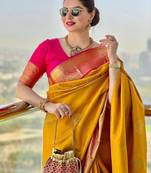 Woven design zari kanjeevaram saree