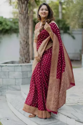 Woven design zari kanjeevaram saree