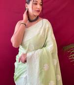 Woven design kanjeevaram saree with unstitched blouse piece
