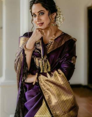 Woven design zari art silk kanjeevaram saree 3
