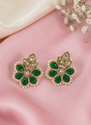 Gold plated green kundan pearl floral ethnic wedding jewellery stud earring for women & girls 2