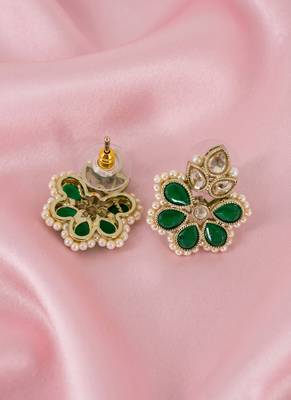 Gold plated green kundan pearl floral ethnic wedding jewellery stud earring for women & girls 5