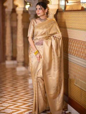 Geometric woven design zari kanjeevaram saree 1