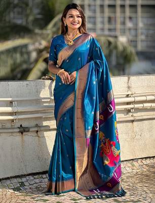 Ethnic motifs woven design zari kanjeevaram saree 1