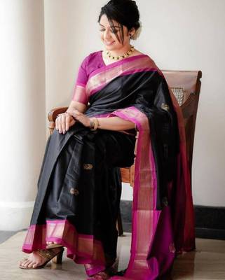 Ethnic motifs woven design zari kanjeevaram saree 2