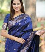 Woven design zari kanjeevaram saree
