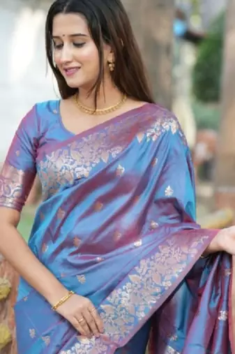 Woven design zari kanjeevaram saree