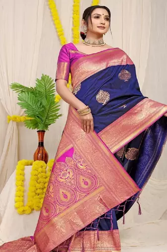 Woven design zari kanjeevaram saree