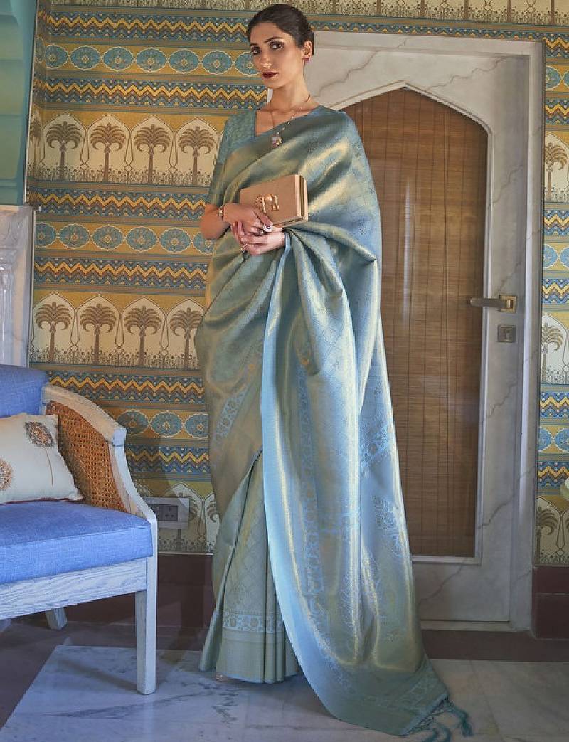 Woven design zari kanjeevaram saree