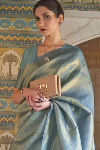 Woven design zari kanjeevaram saree