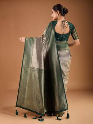 Floral zari woven design tassels saree with blouse piece 3