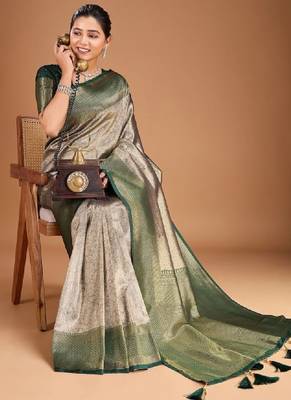 Floral zari woven design tassels saree with blouse piece 1