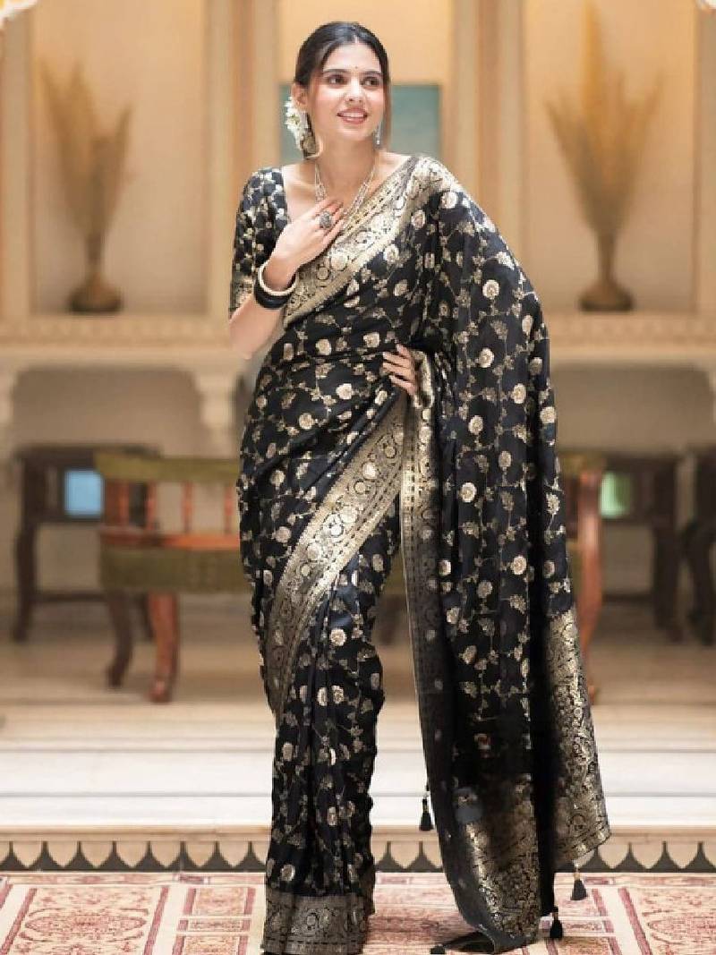 Woven design zari kanjeevaram saree