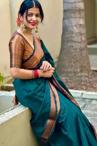 Woven design zari border kanjeevaram saree