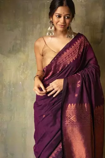 Woven design zari kanjeevaram saree