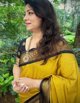 Ethnic motifs zari kanjeevaram saree 2