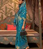 Blue & gold-toned ethnic motifs zari silk blend kanjeevaram saree