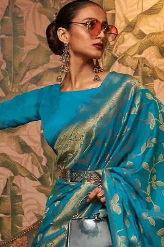 Blue & gold-toned ethnic motifs zari silk blend kanjeevaram saree