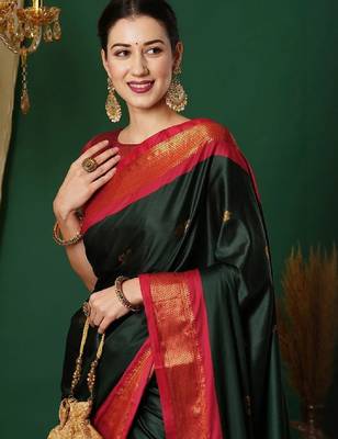 Ethnic motifs woven design zari kanjeevaram saree 1