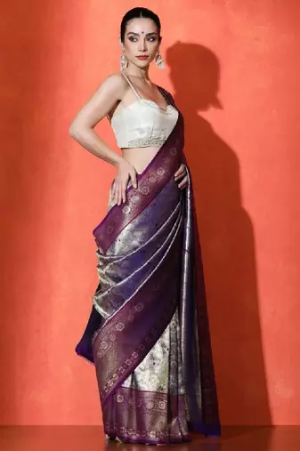Floral woven design kanjeevaram saree with unstitched blouse piece