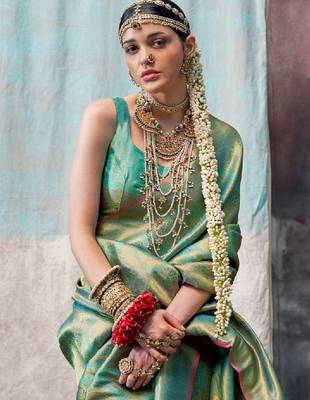 Woven design zari kanjeevaram sarees 3