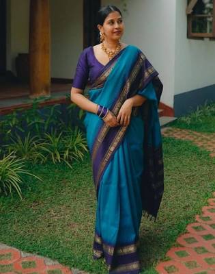 Floral woven design kanjeevaram saree 1