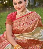 Ethnic motifs zari silk blend kanjeevaram saree