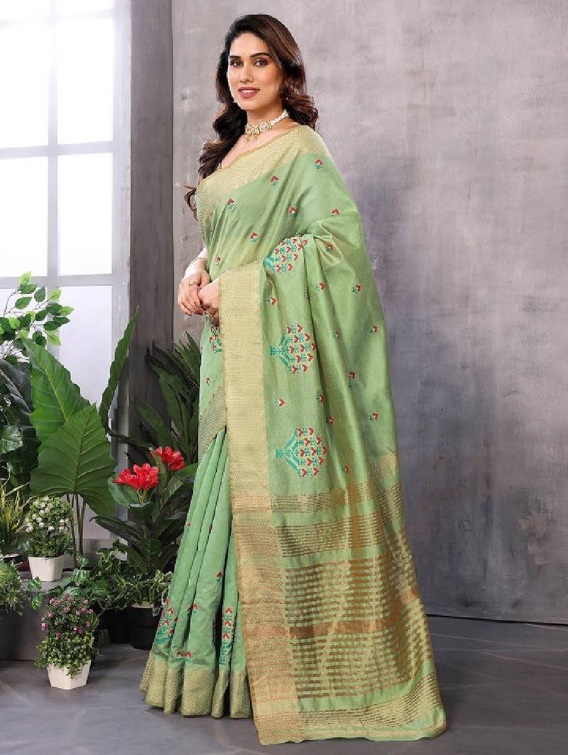 Floral embroidered kanjeevaram saree