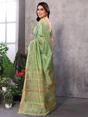 Floral embroidered kanjeevaram saree 2