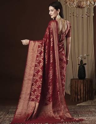 Ethnic motif zari woven kanjeevaram saree 2