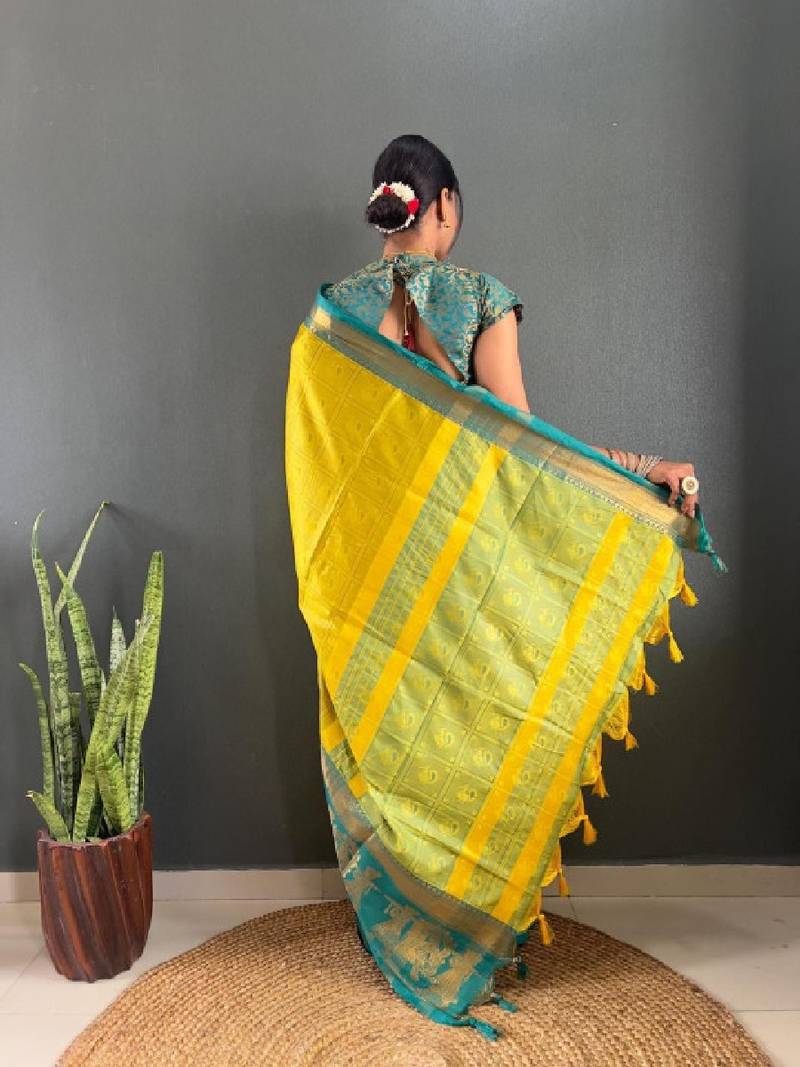 Ethnic motifs woven design zari kanjeevaram silk saree