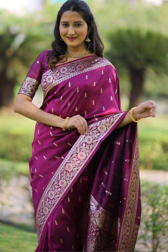 Ethnic motifs zari silk blend heavy work kanjeevaram saree