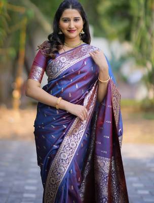 Polka dot zari silk blend kanjeevaram saree 2