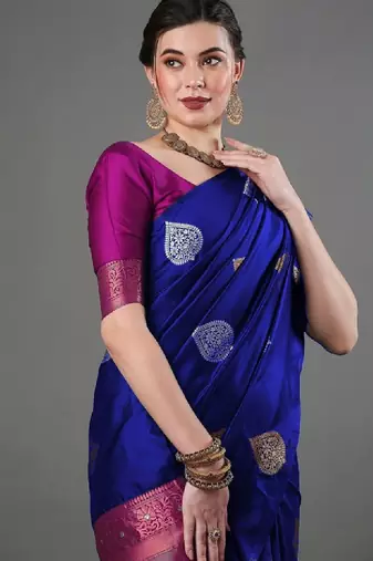 Ethnic woven design zari kanjeevaram saree
