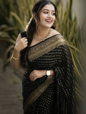 Woven design zari silk blend kanjeevaram saree 1