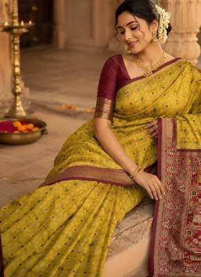 Ethnic motifs zari art silk handloom kanjeevaram saree 4