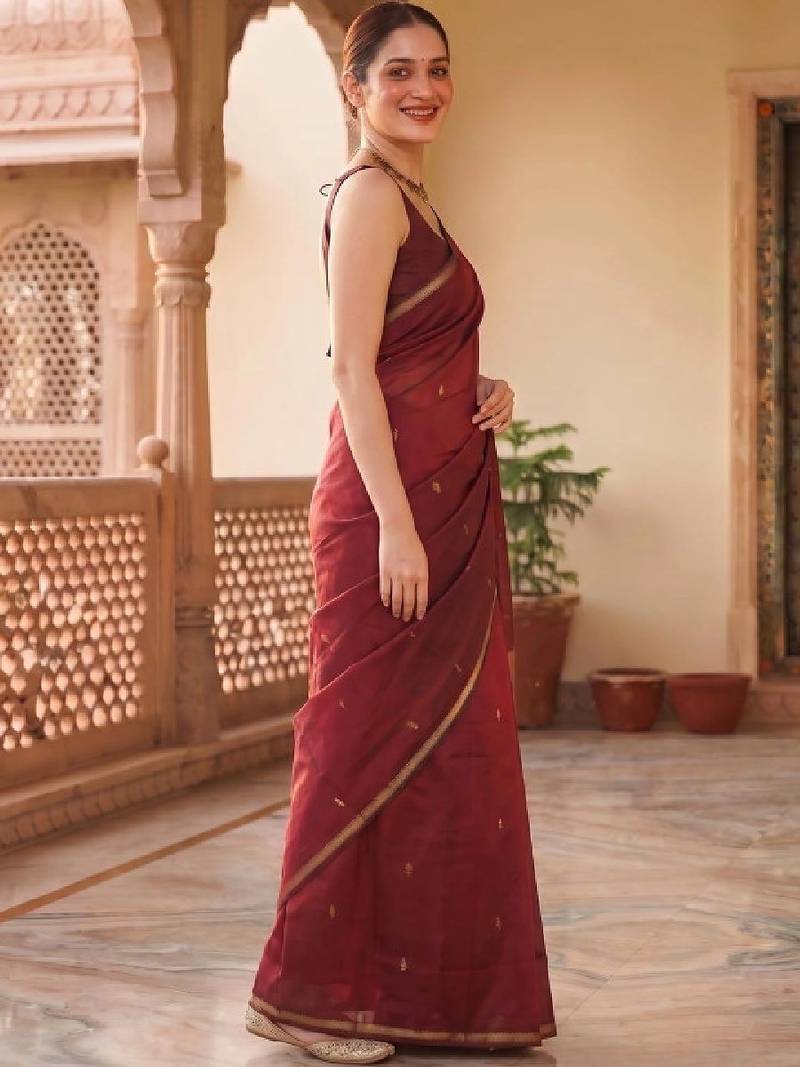 Woven design zari silk blend kanjeevaram saree