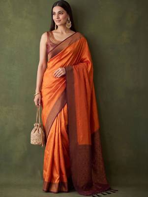 Woven design zari art silk kanjeevaram saree 1