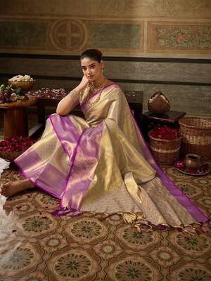 Woven design zari silk blend kanjeevaram saree 4