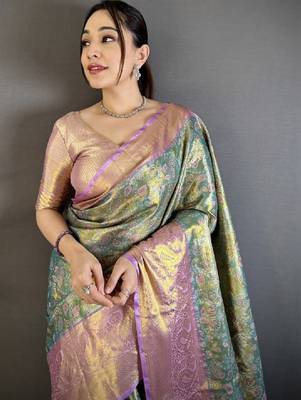Woven design kanjeevaram saree with blouse 2